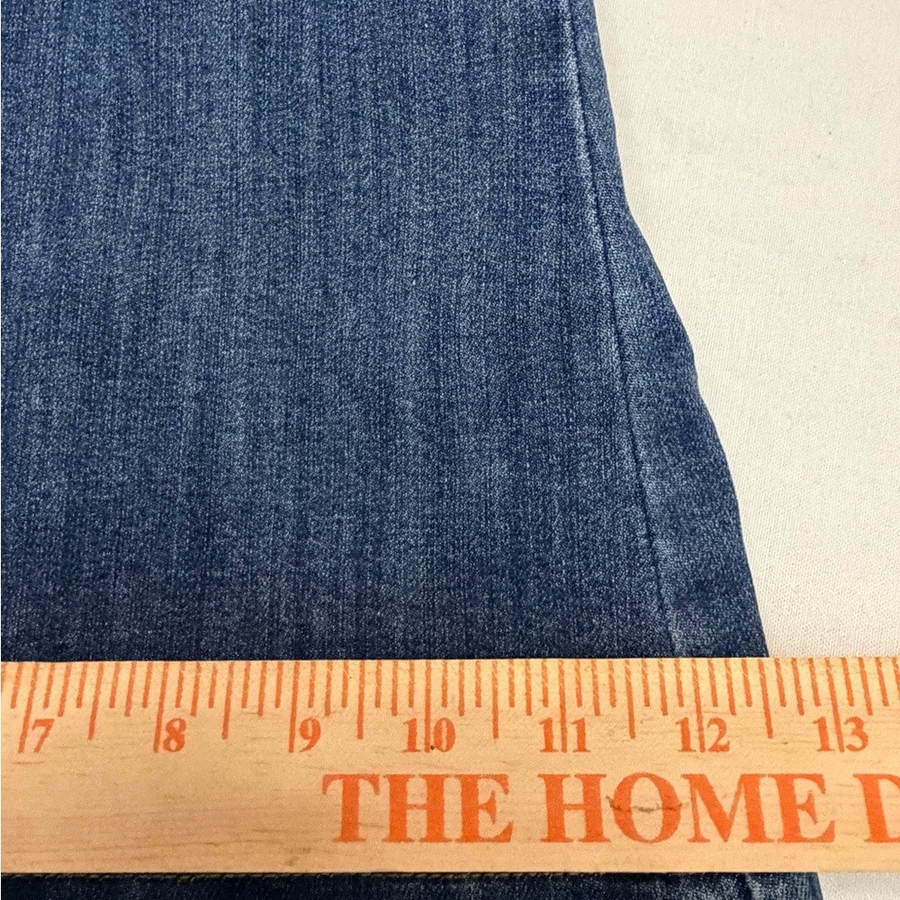 Forever 21 Jeans Womens 28 Blue High Rise Wide Leg Medium Wash Button Fly Denim - Picture 9 of 12